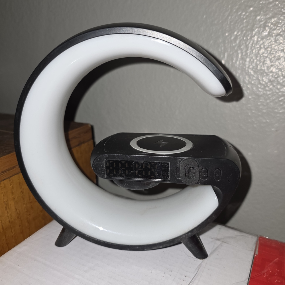 Black and White Wireless Charging Alarm Clock
